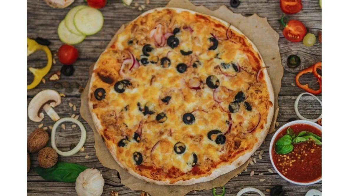 Pizza Tonno E Cipola Family