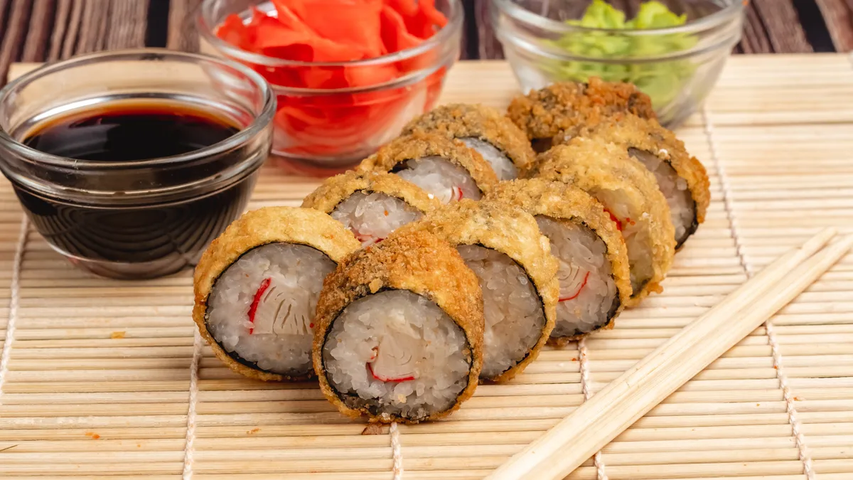 İsti Krevetli Roll (10 ədəd)