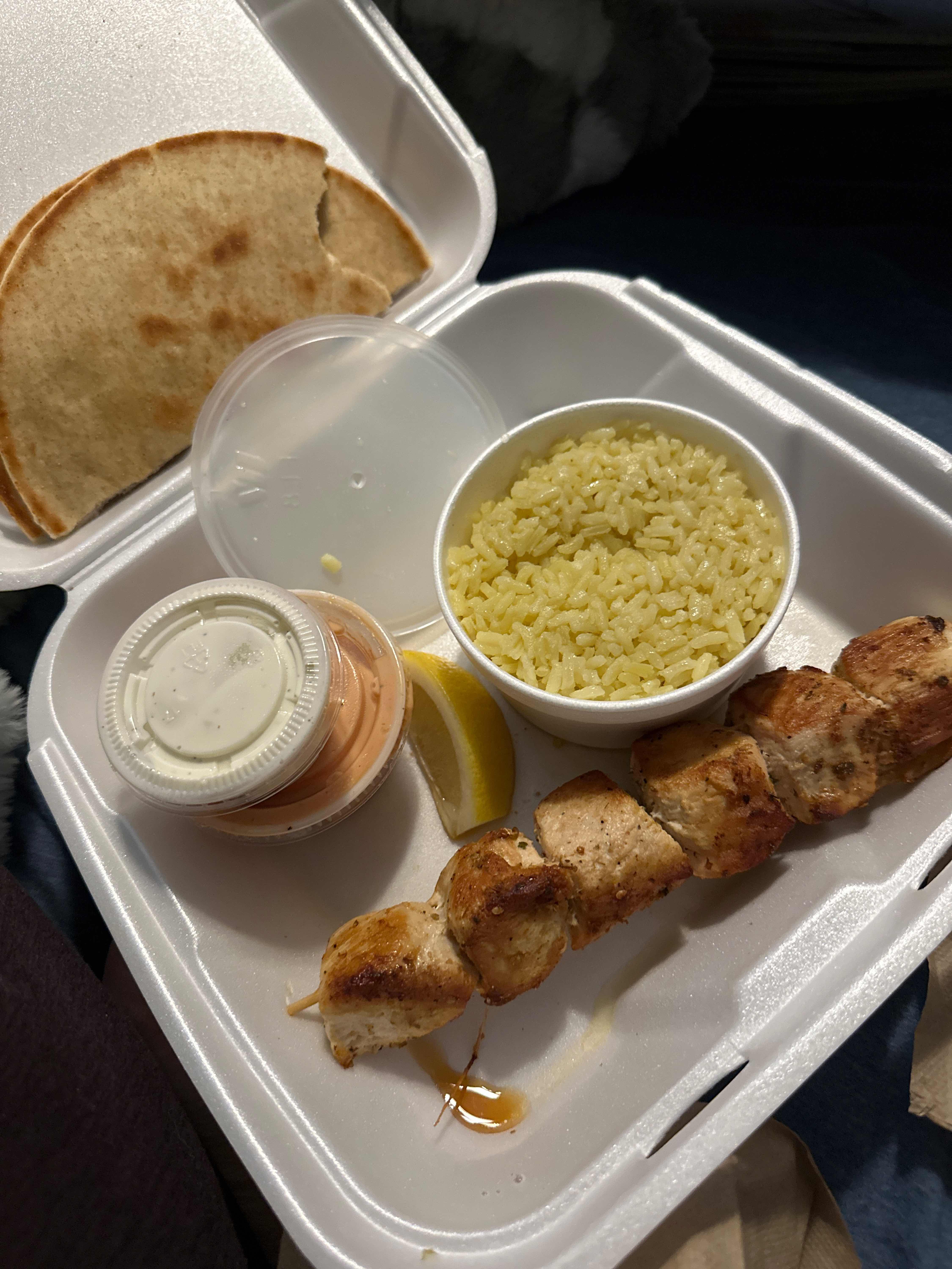 Single Chicken Souvlaki Plate