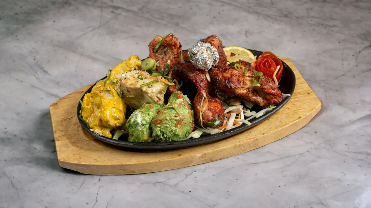 032. Crown's Tandoori Platter
