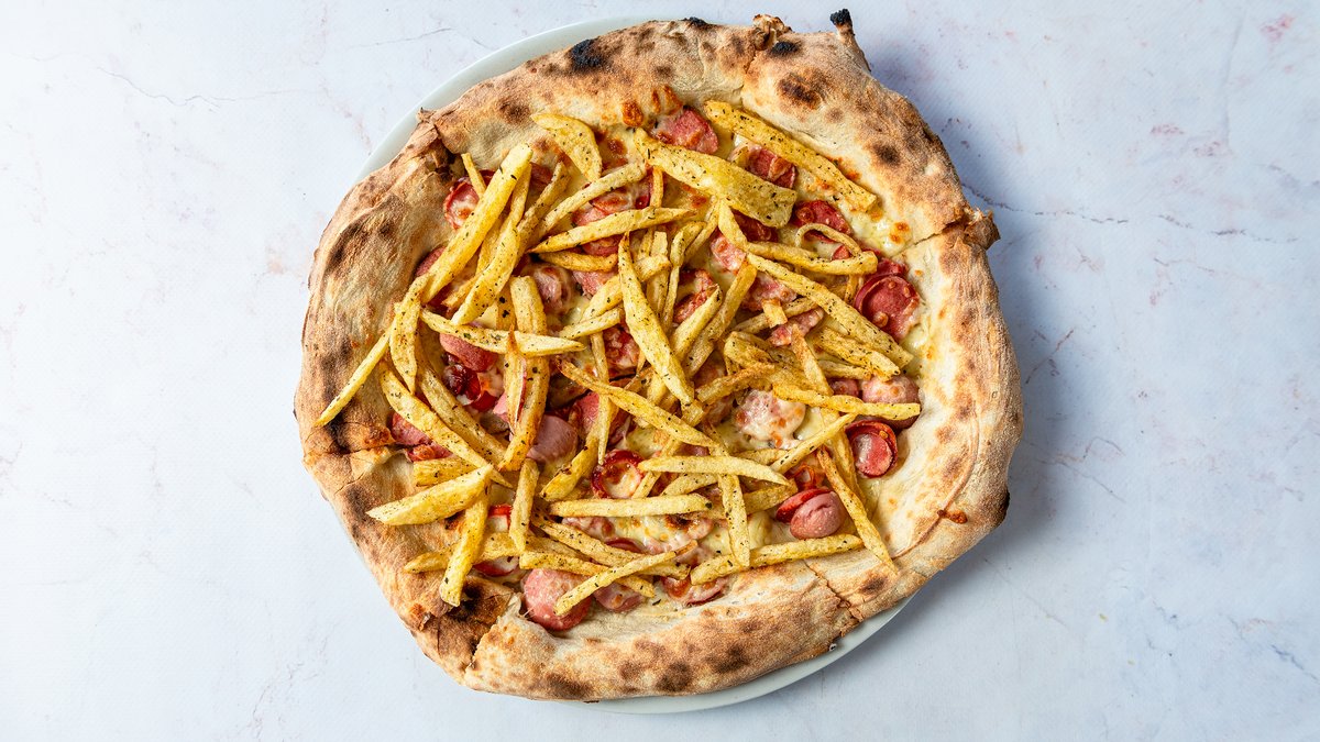 Pizza Wurstel and Patate