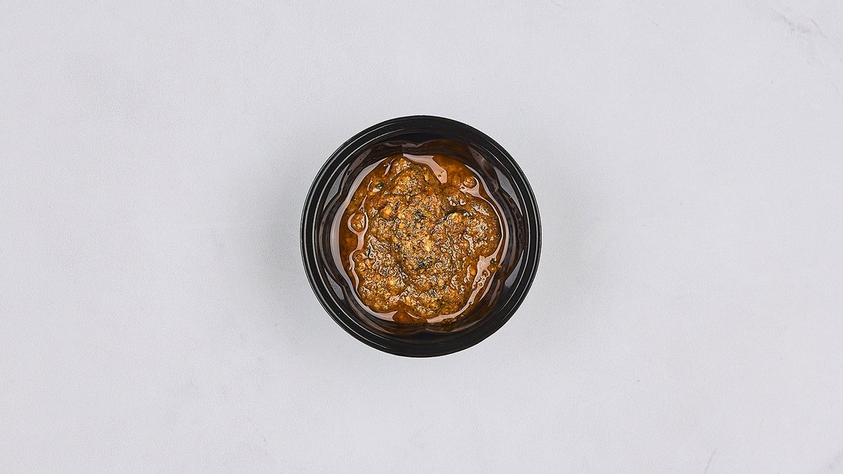 Sun Dried Tomatoes and Wallnuts Pesto