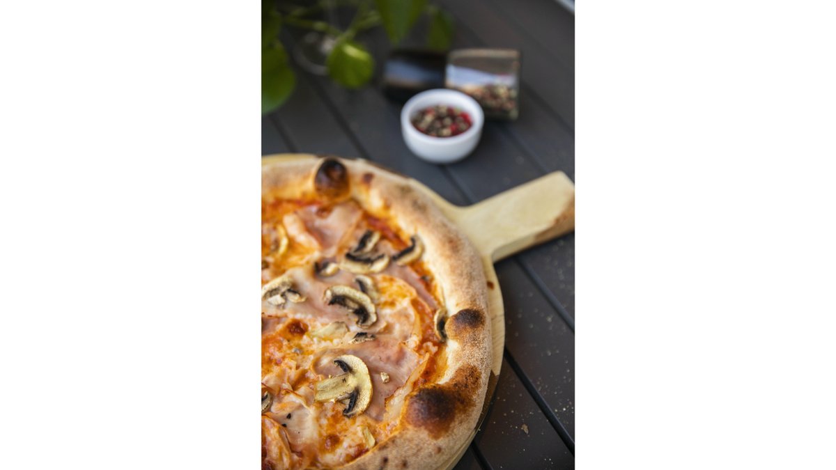 Prosciutto e funghi