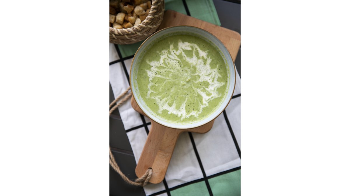 Supă cremă de broccoli