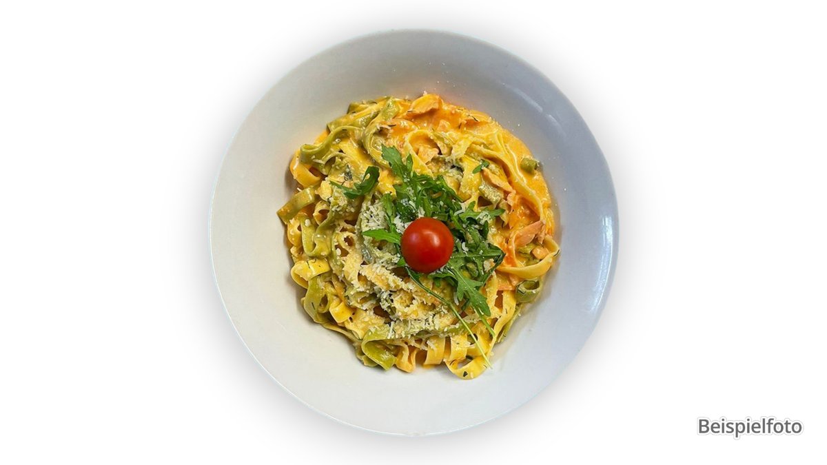 Tagliatelle al Salmone