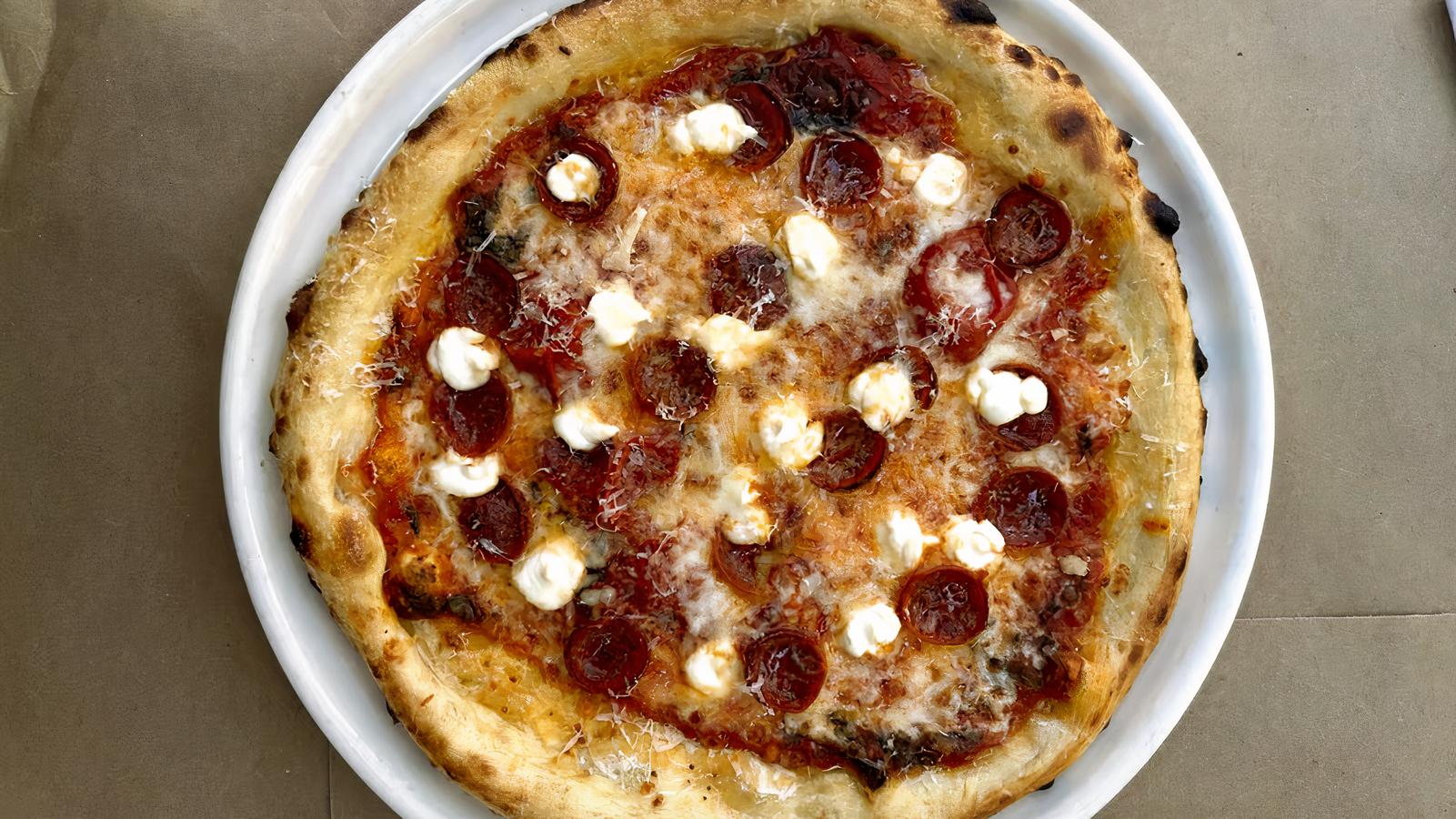 pepperoni pizza