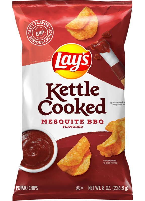 Lays Kettle Cooked Bbq Flavored Chips 8oz