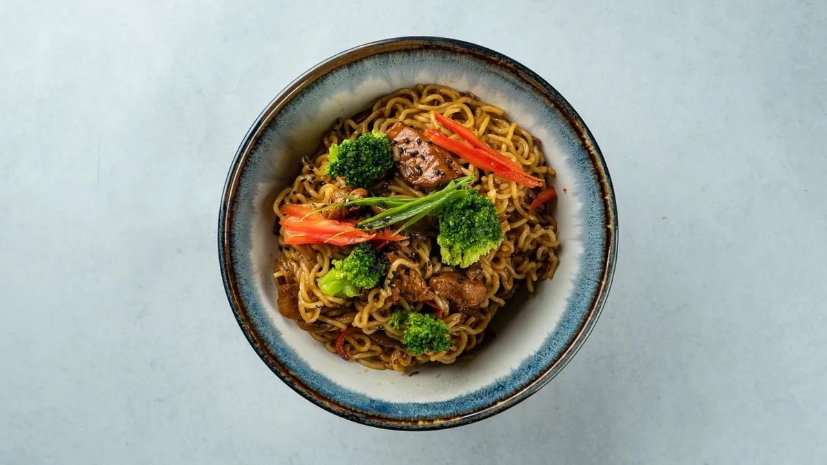 Chicken Lo Mein