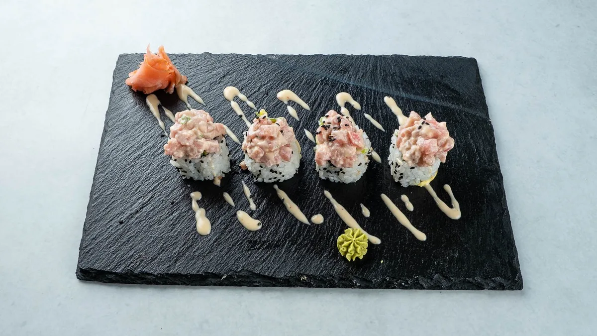 Dynamite roll