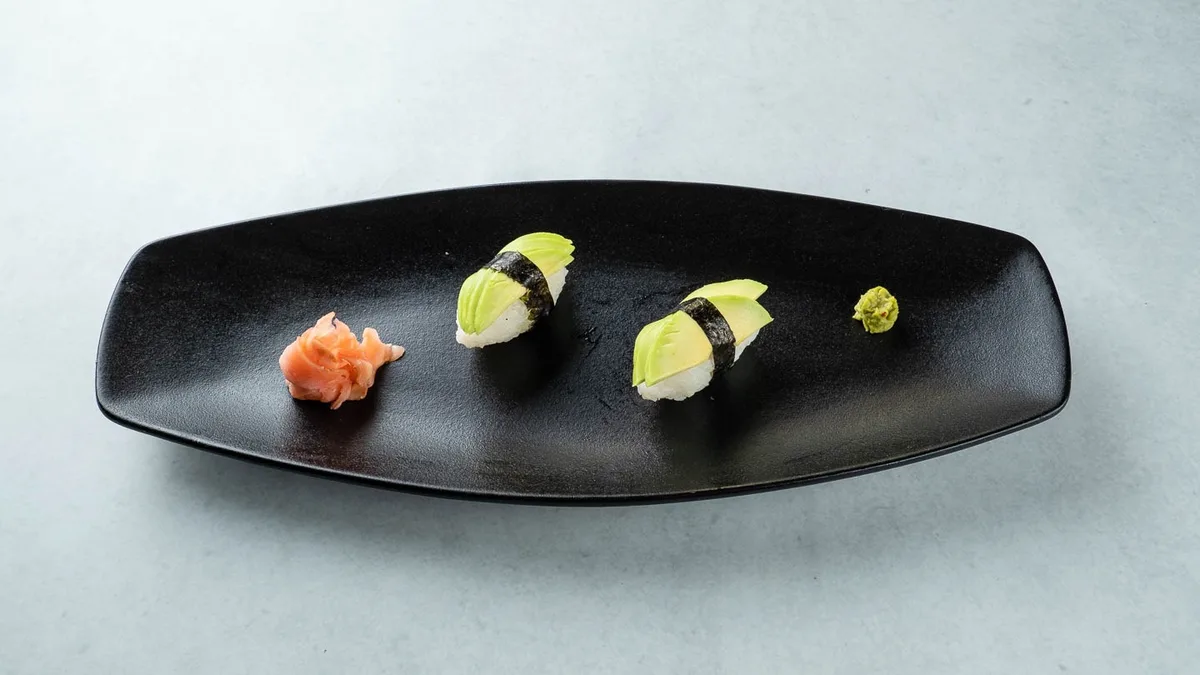 Nigiri avocado