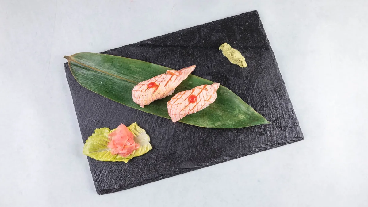 Nigiri hot sake