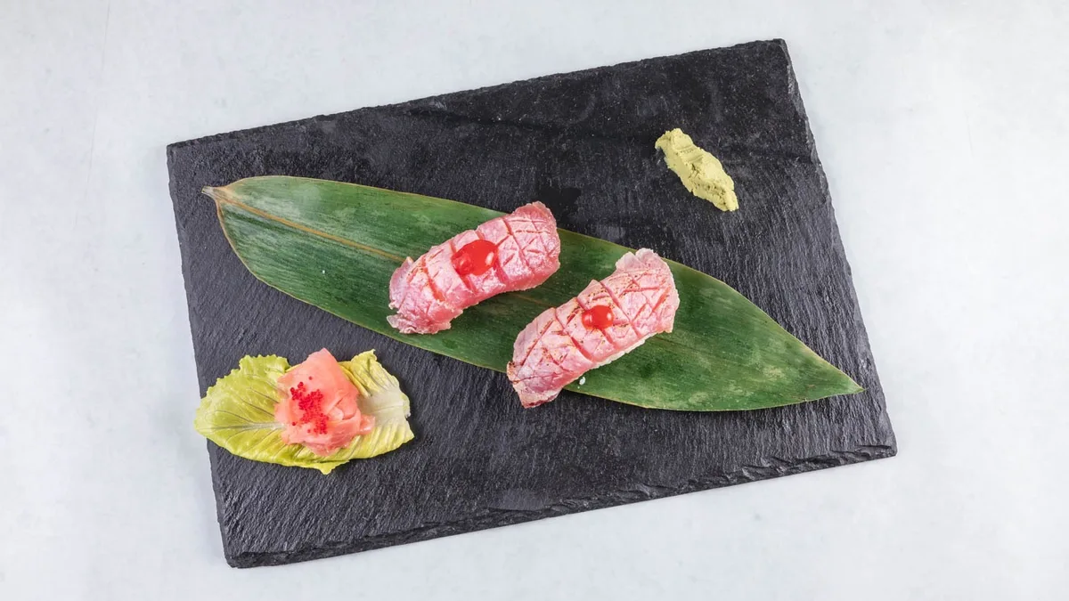 Nigiri hot tuna