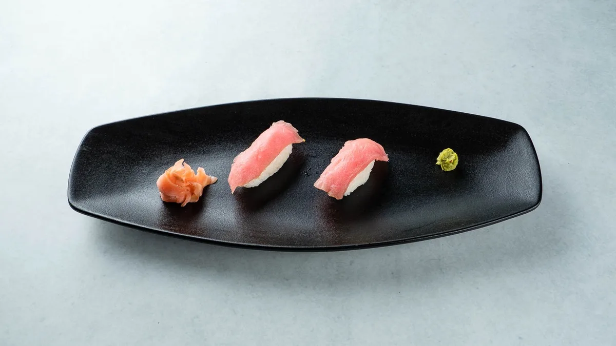 Nigiri tuna