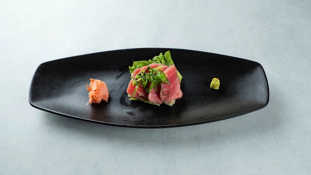 Sashimi tuna