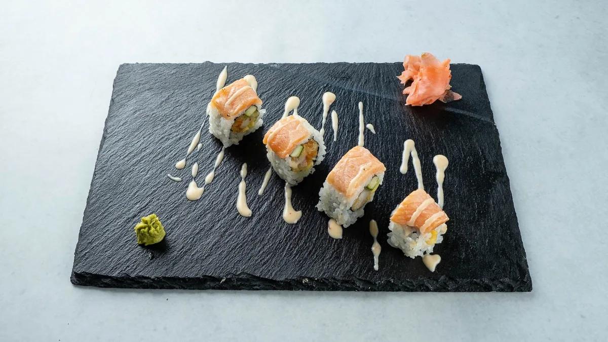 Spicy Tiger roll