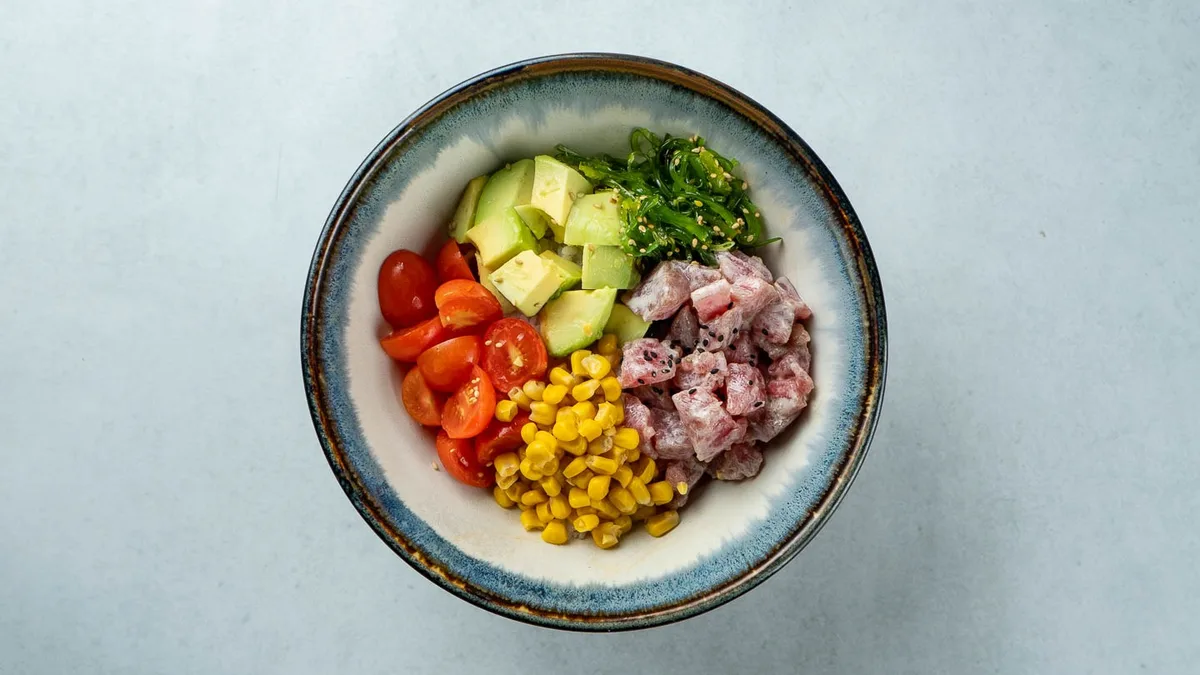 Tuna poke bowl