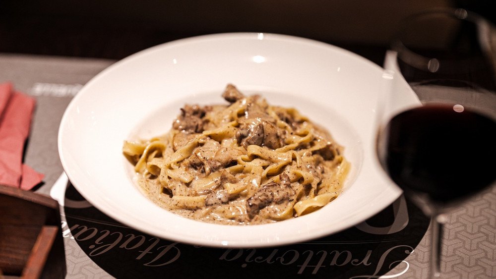 Tagliatelle Al Tartufo Con Biftek