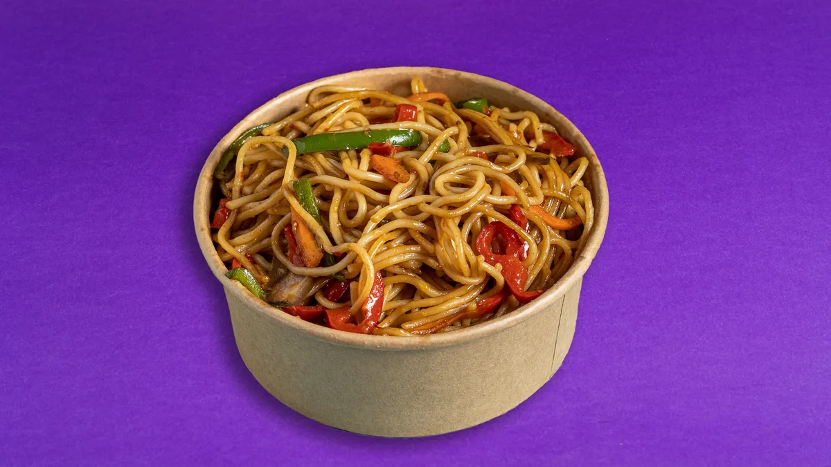 Veg Hakka Noodles