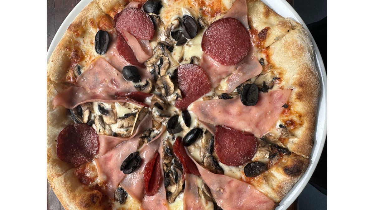 Pizza capriciosa
