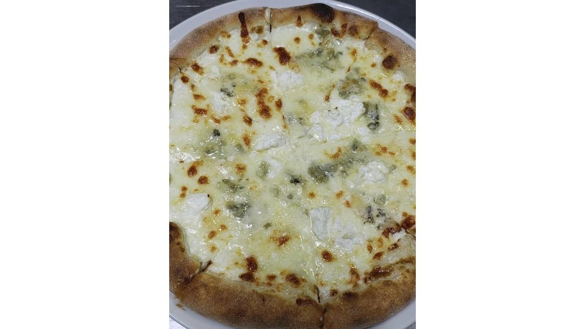 Pizza quattro formaggi