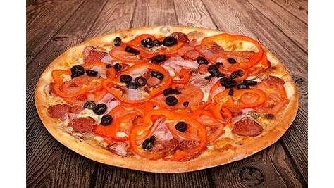 Pizza Supreme  mică 24 cm
