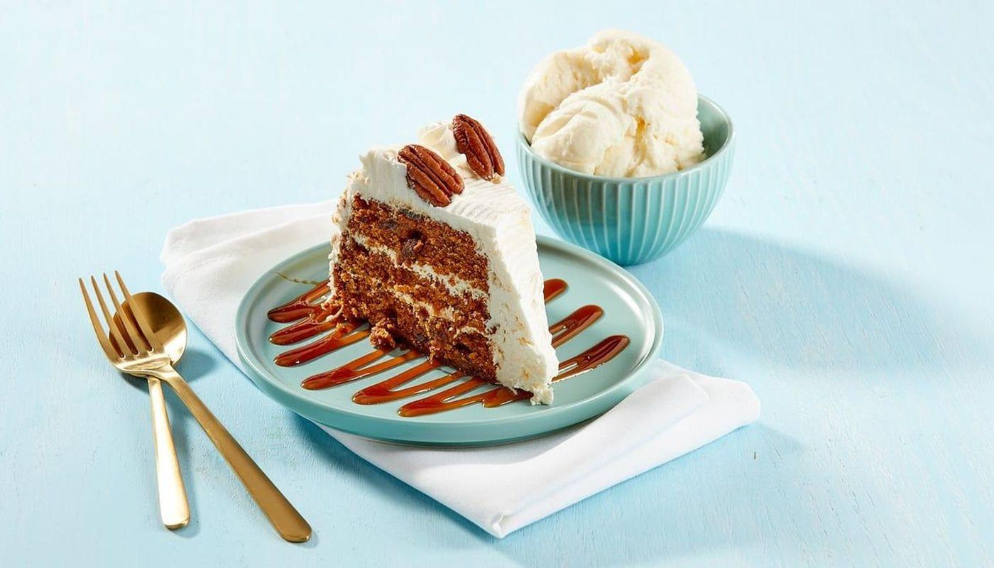 Carrot Cake w/ Ice Cream