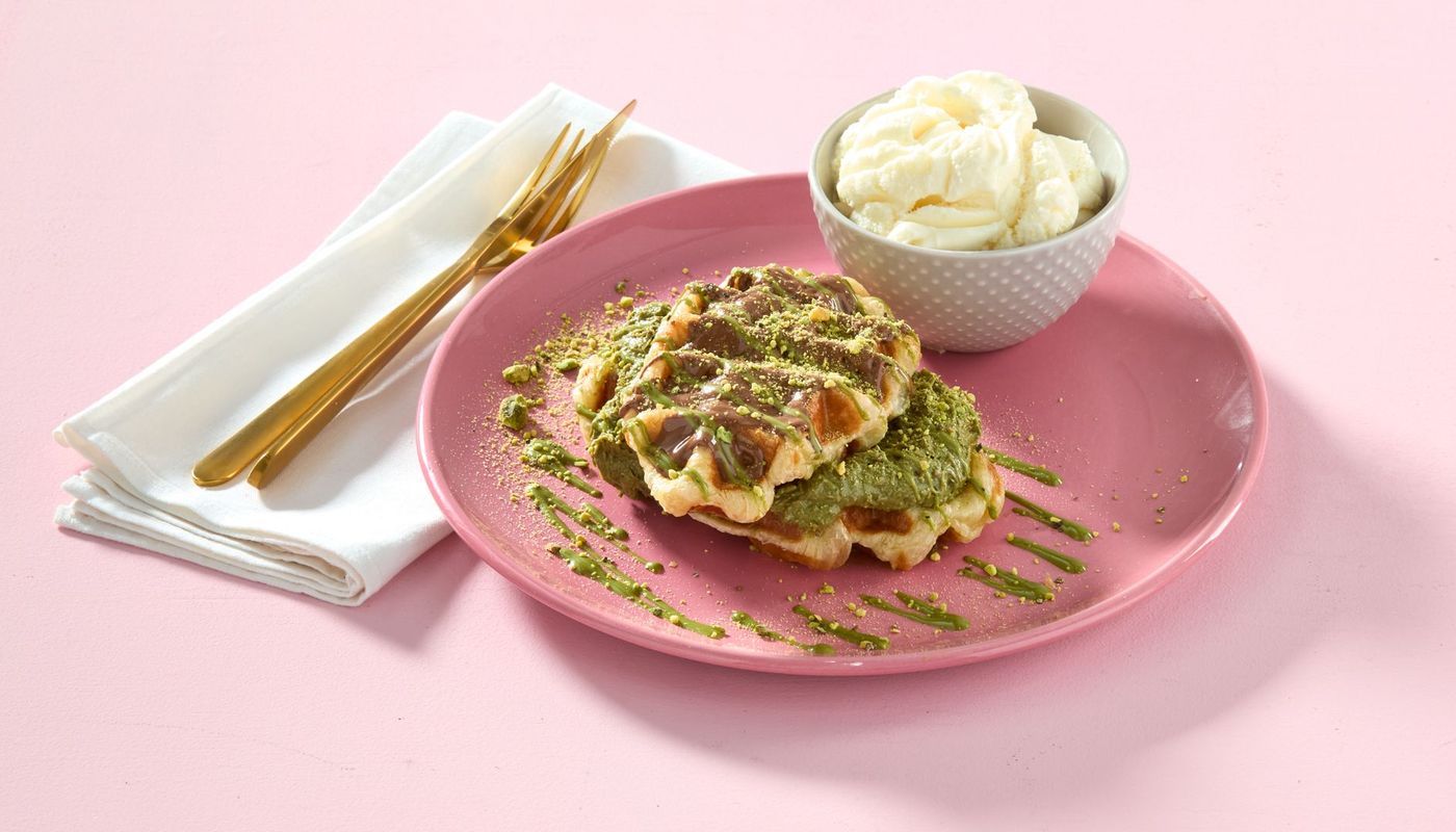 Krunchy Knafeh Croffle