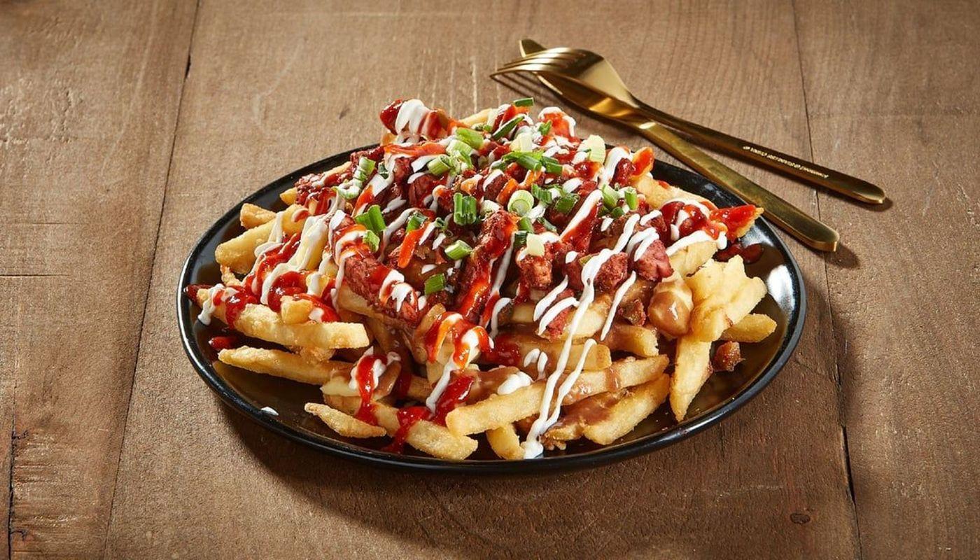 Spicy! Tandoori Chicken Poutine