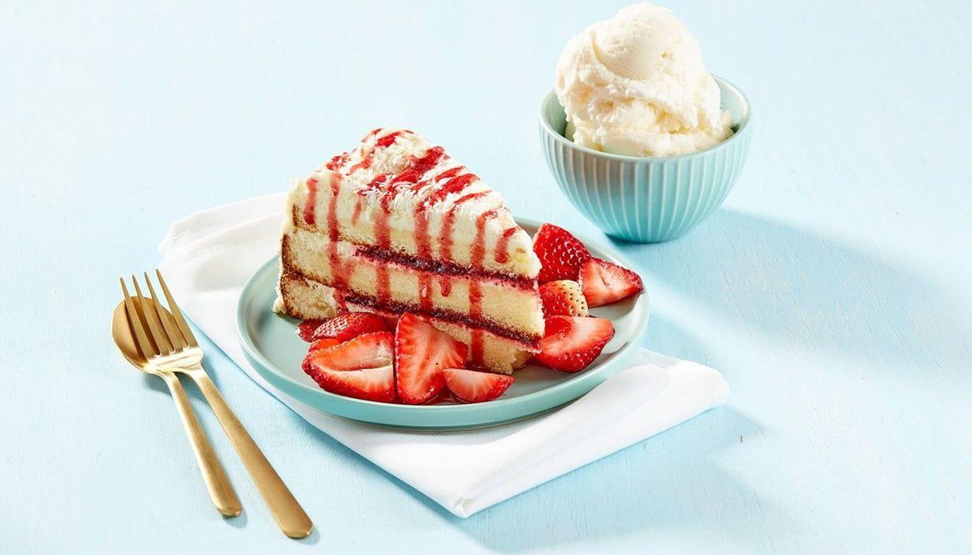 Strwbry Shortcake w/ Ice Cream