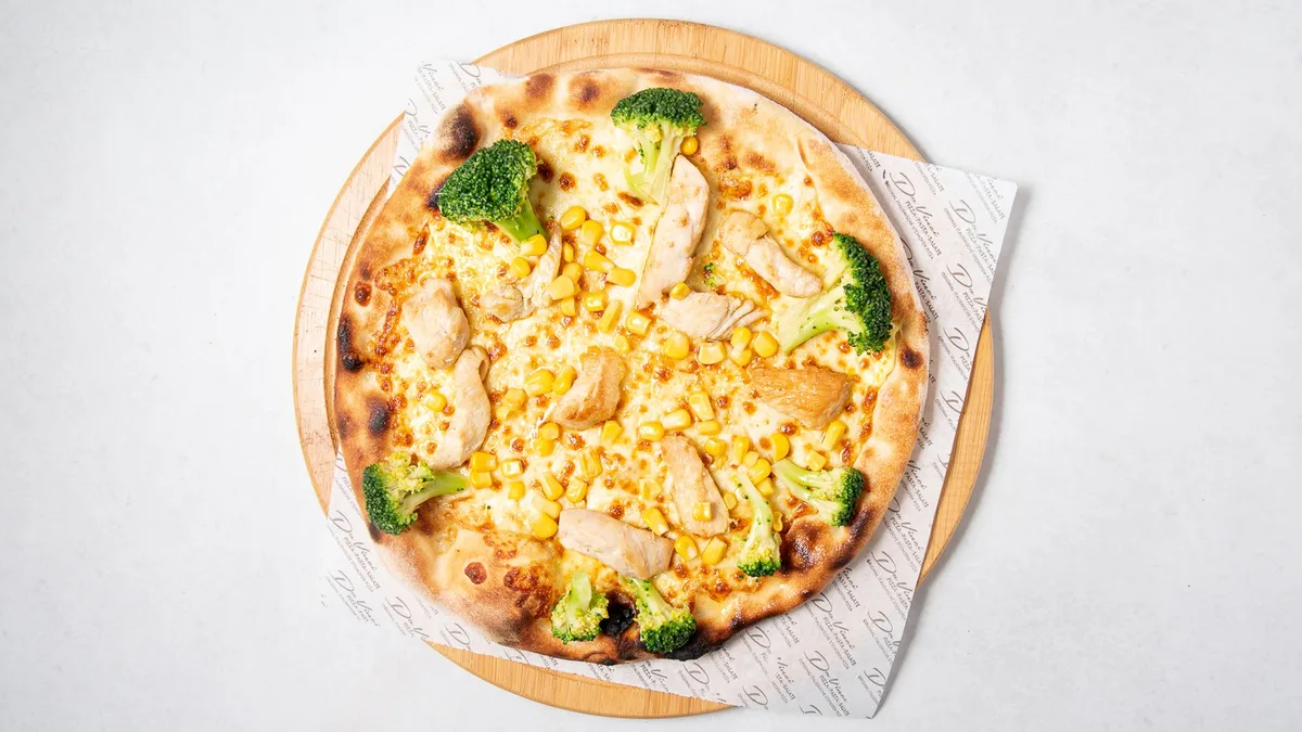 Pizza Chicken Hollandaise