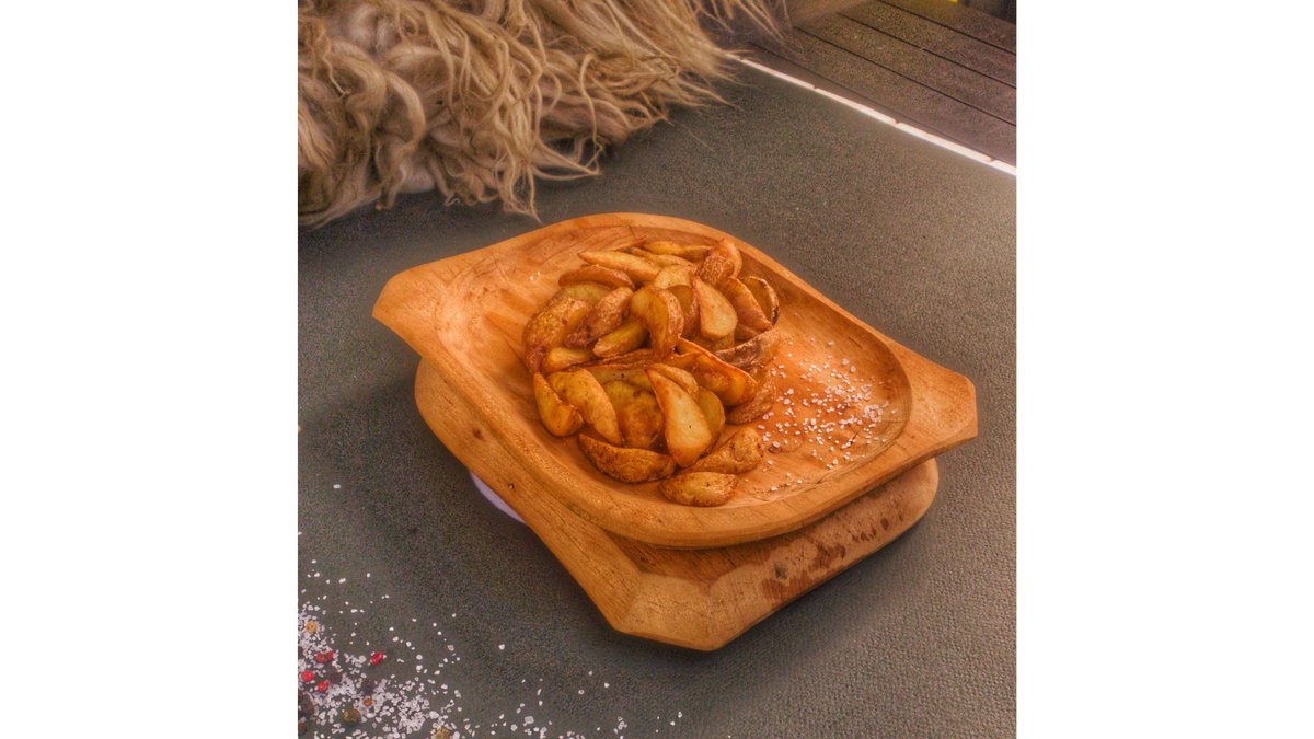Cartofi wedges prăjiți