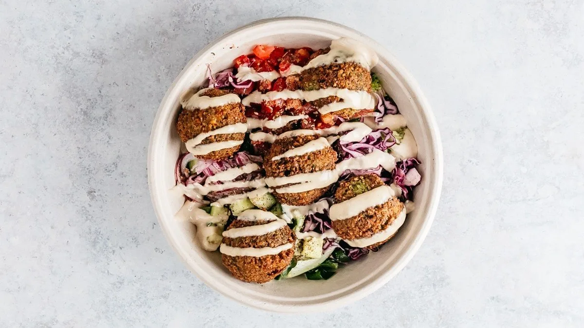 Green falafel salata