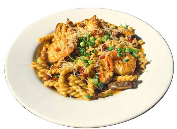 Spicy Shrimp and Chicken Pasta