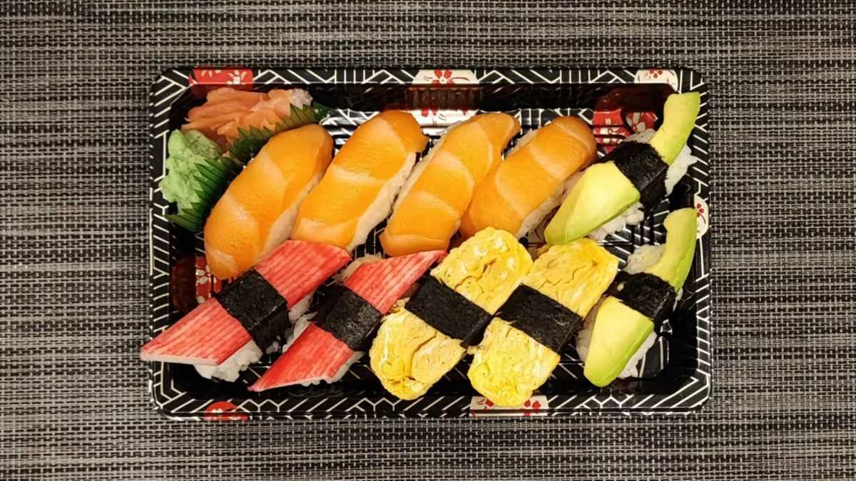 S120#Lazac avokádó surimi omlett tojás 10db