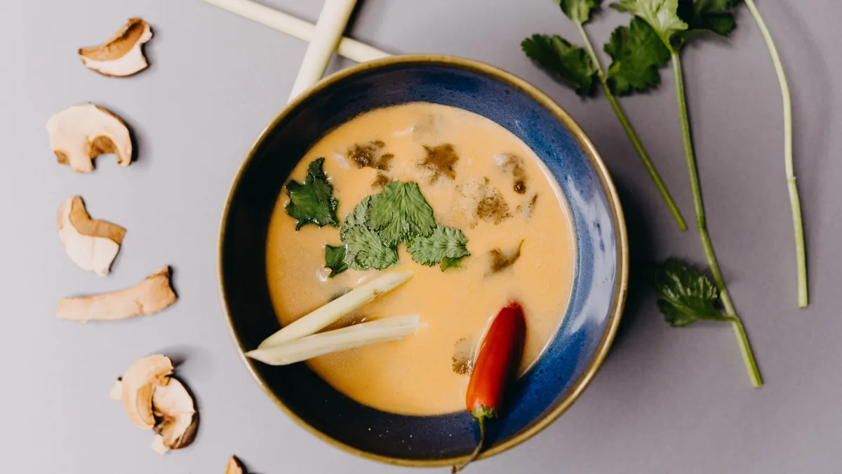 🤍 Tom Yum polievka