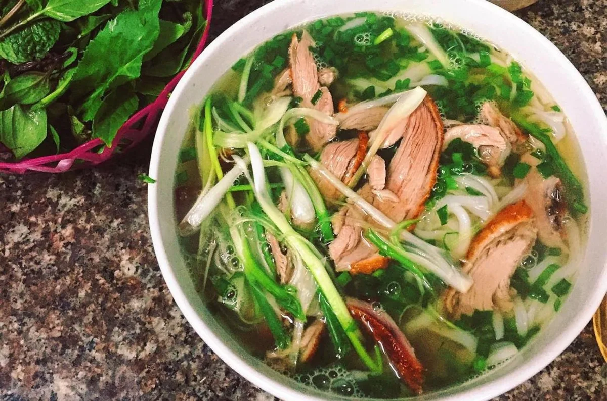 5. Grill kacsa pho leves (kicsi) / PHO VIT QUAY BÉ