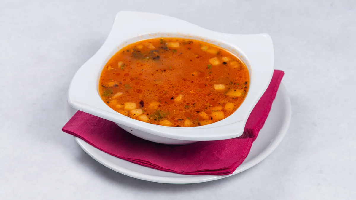Minestrone bistra supa od povrća