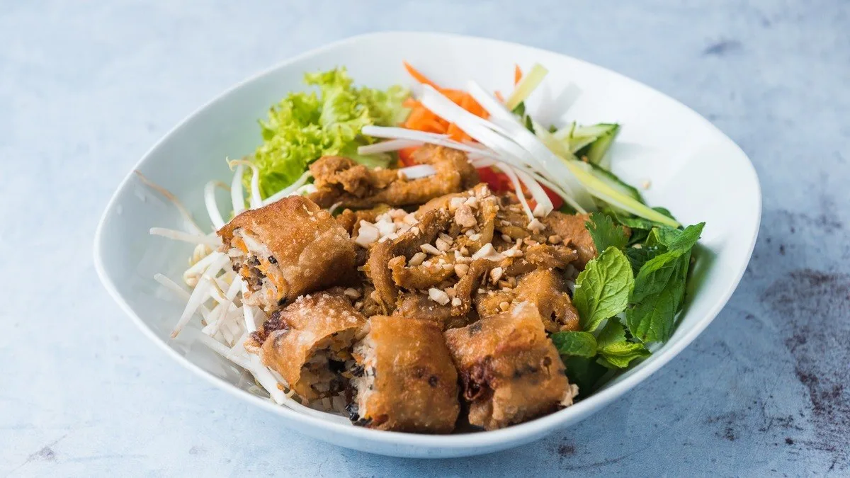 Salad Bowl with Pork
