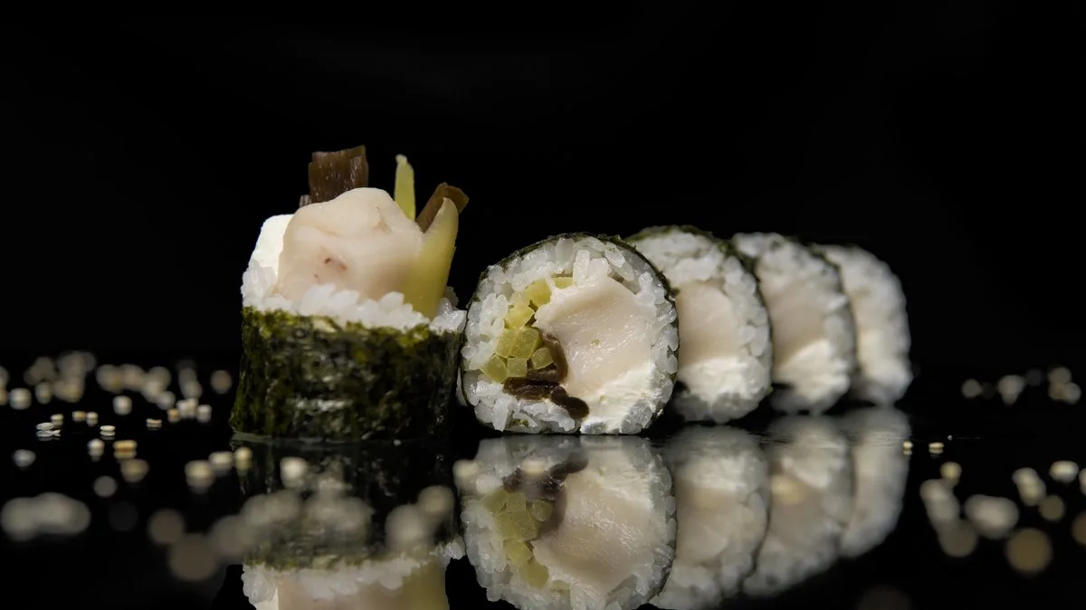Futomaki maślana (6szt)