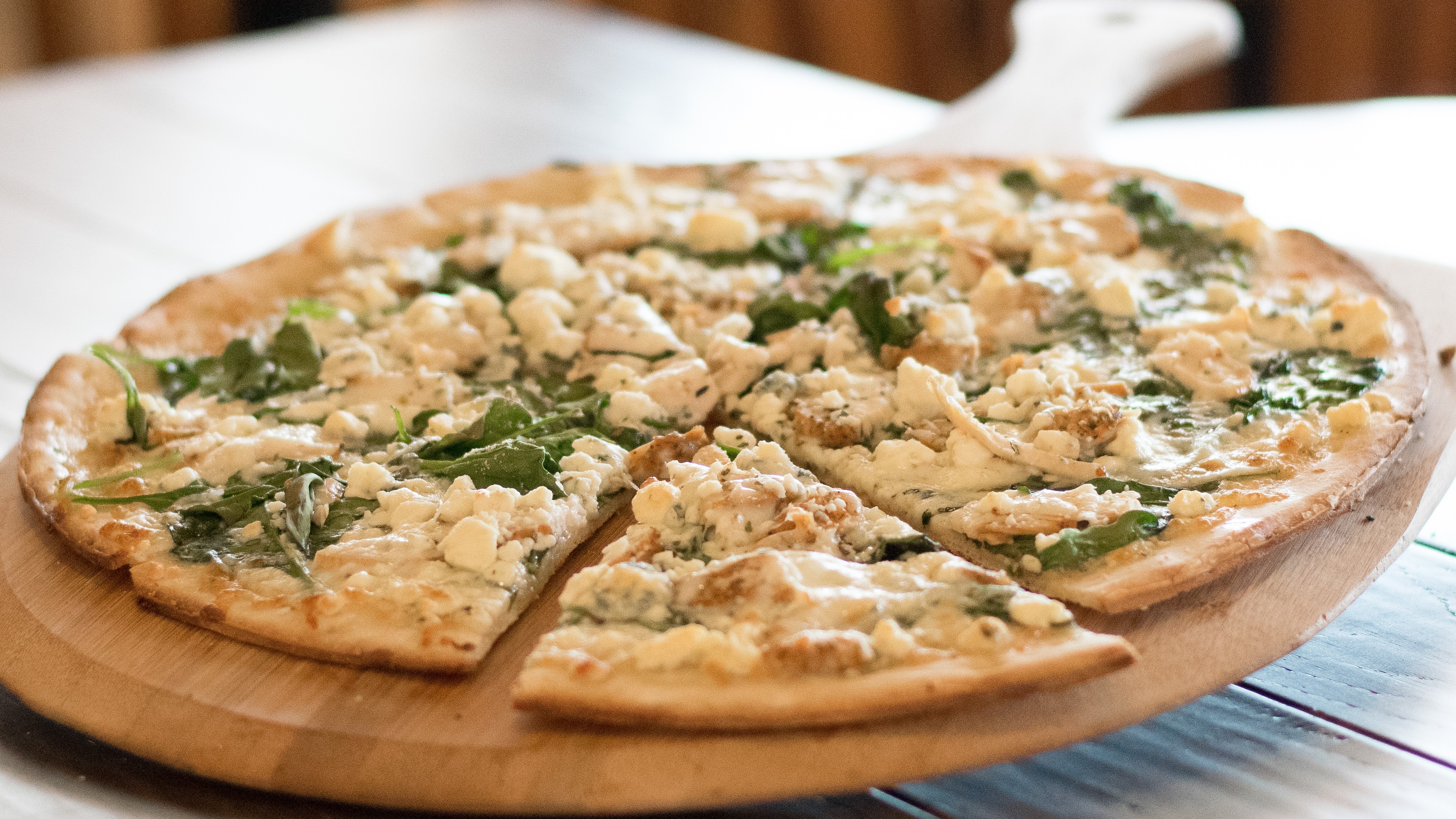 Chicken Florentine (Medium - 8 Slices)