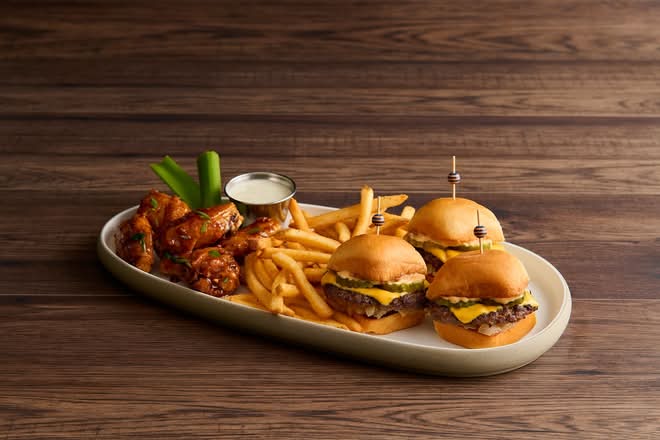 Bar Burgers and Wings Platter*