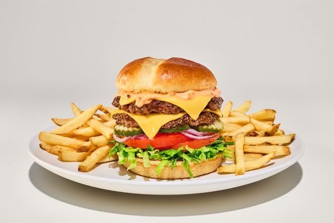 Daves Double Cheeseburger*