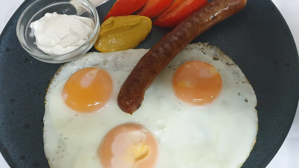 Jaja sa kobasicom