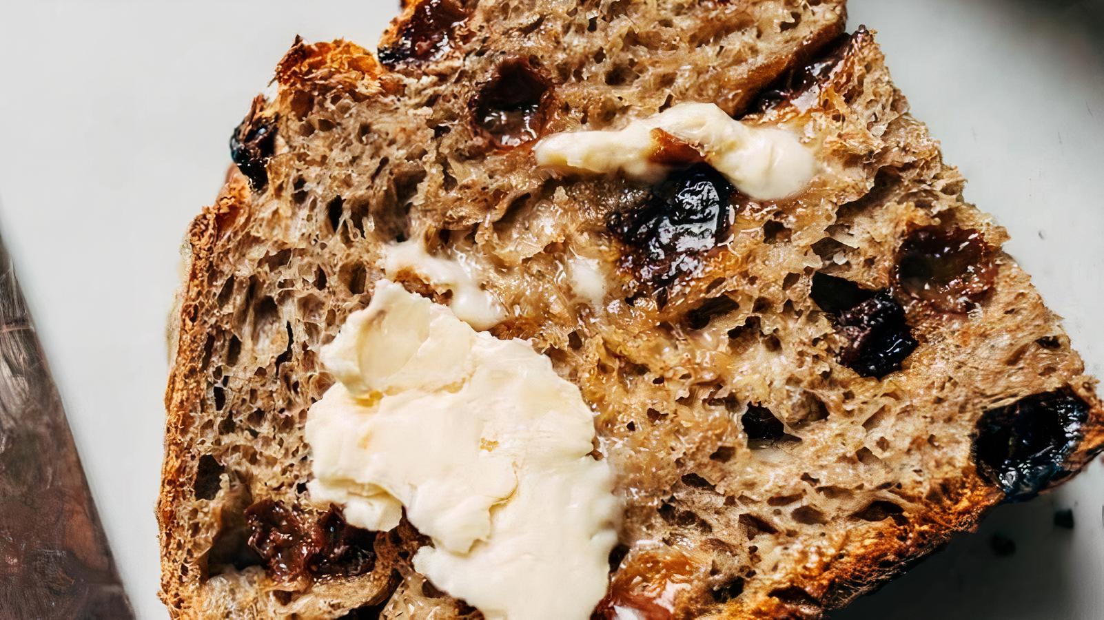 Raisin Toast with Spreads