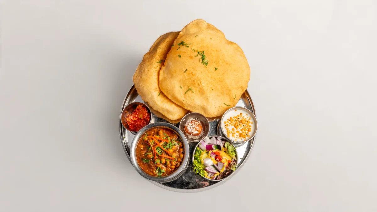 Choley Bhaturey Thali