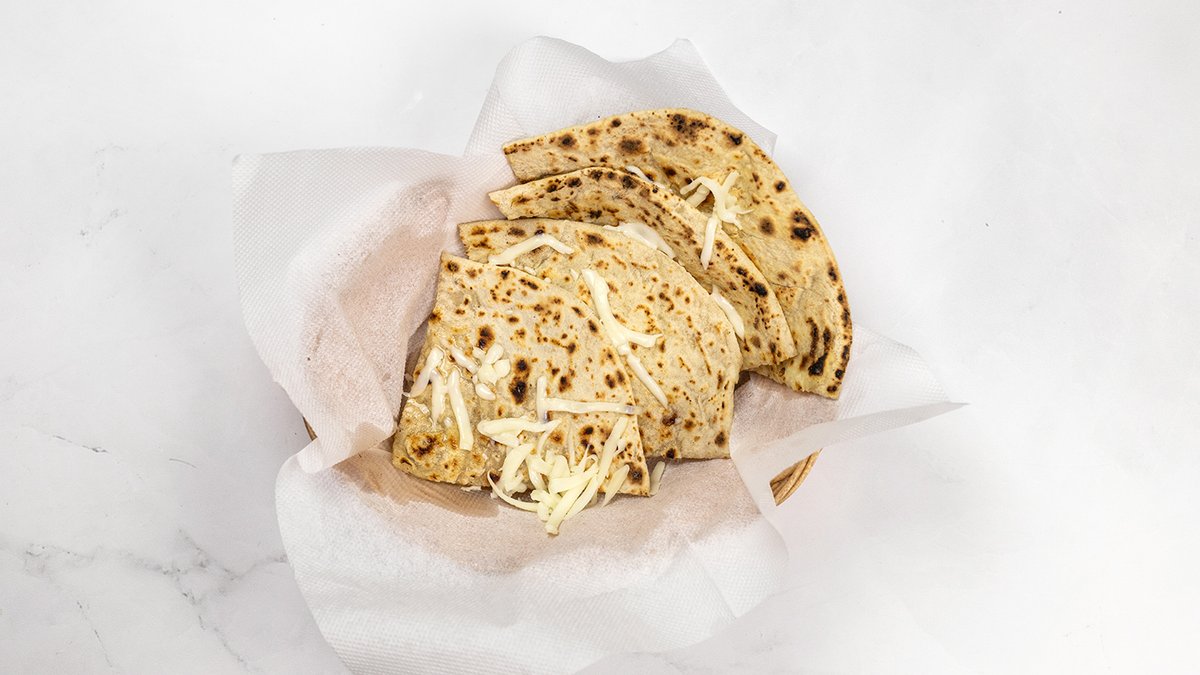 Cheese naan
