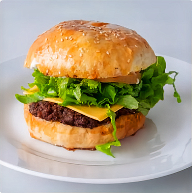 Cheeseburguer Especial y Té Frio