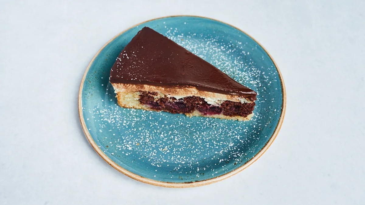 Isarwelle Chocolate Cherry