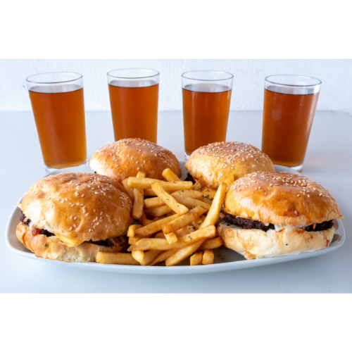 Combo4: 4 Cheeseburguer,1papa Familiar+4