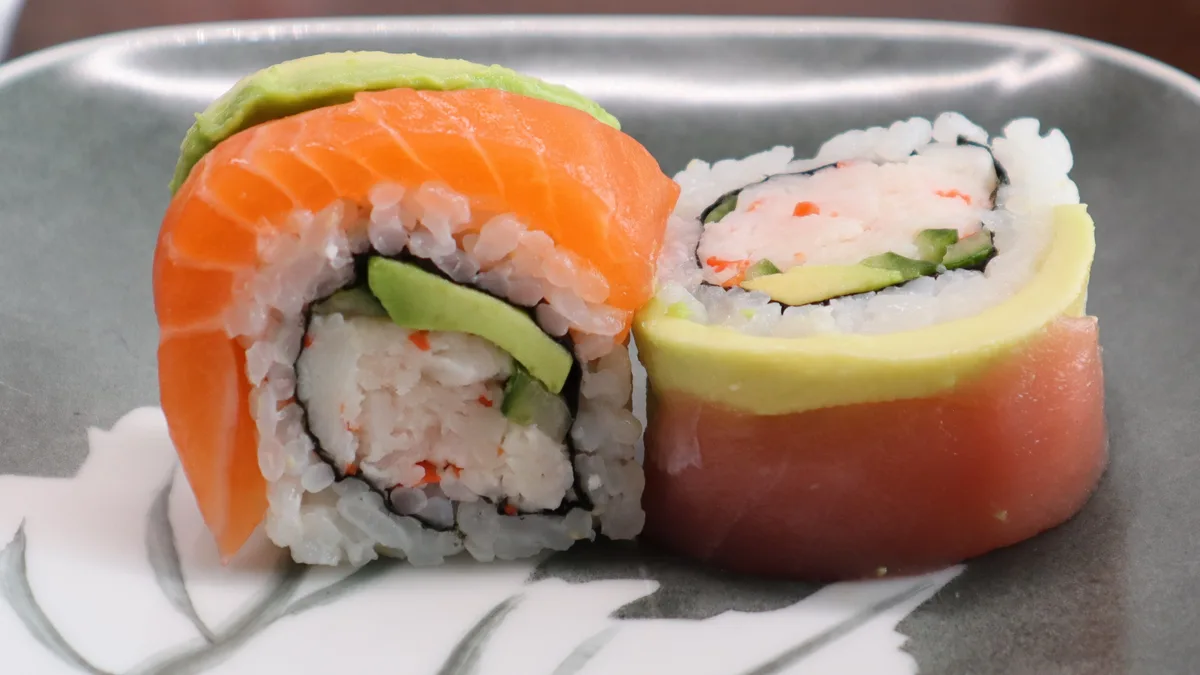 60s. Rainbow Roll (8 stk)